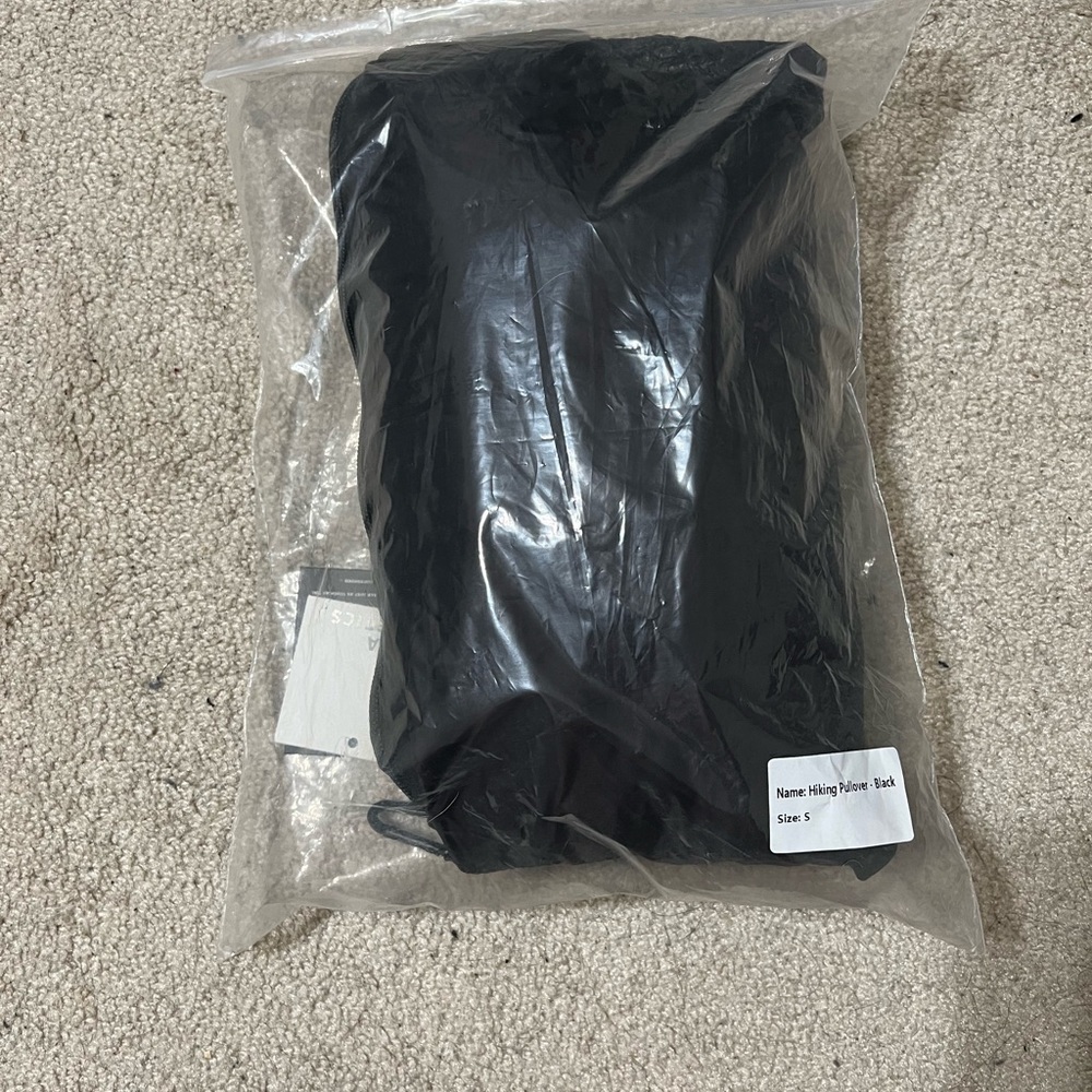 Senita Athletics hiking pullover * discounted*